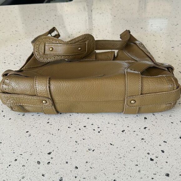 BCBG MAXAZRIA Olive Green Pebbled Leather Hobo Shoulder Bag Slouchy Purse Studs - Picture 13 of 16